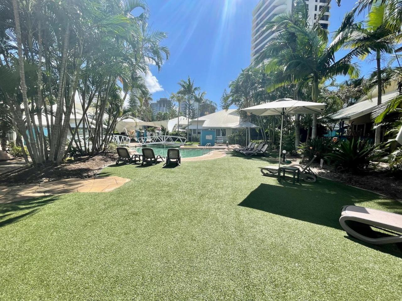 Diamond Broadbeach 115 Apartment