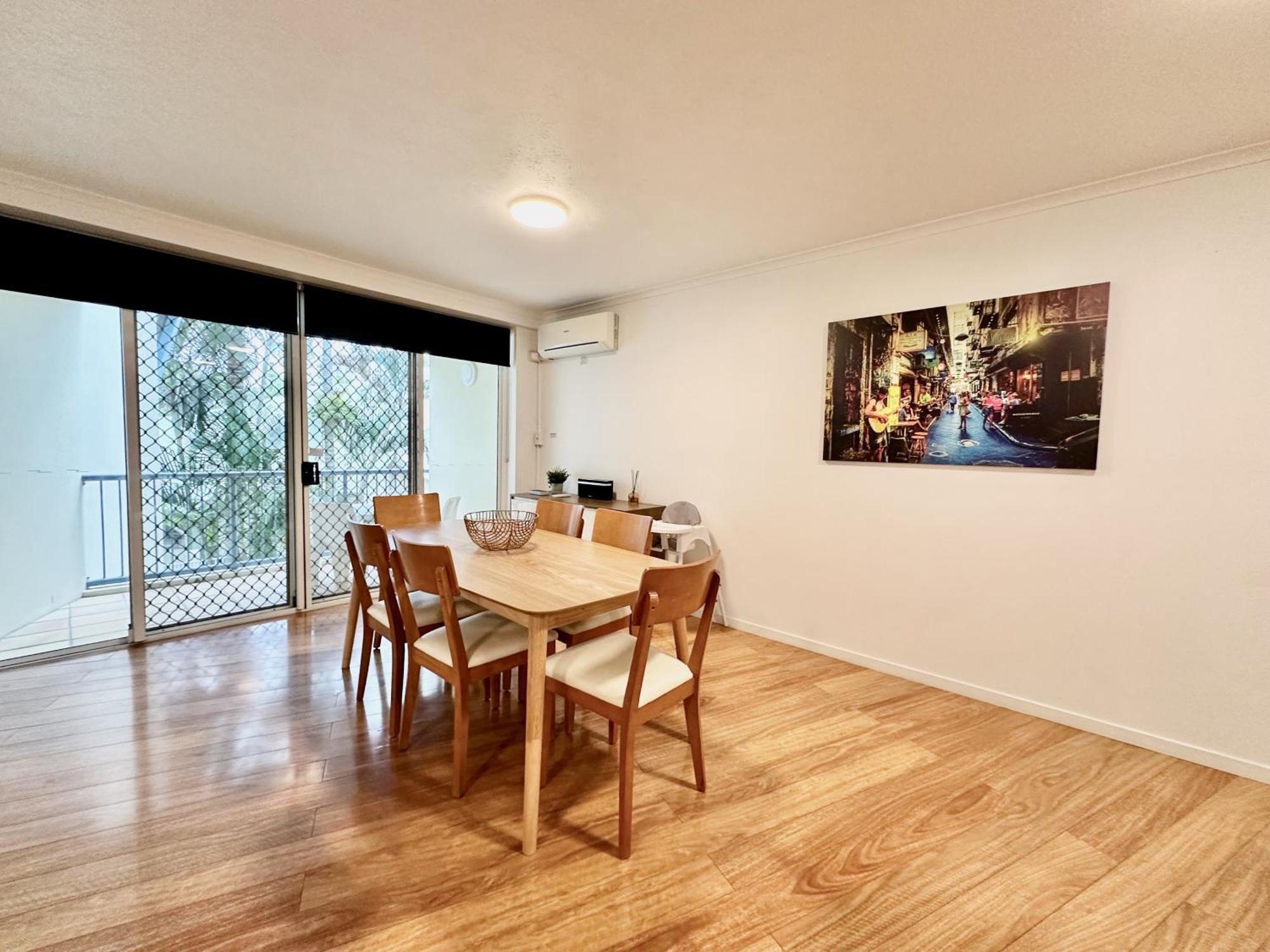 Diamond Broadbeach 115 Apartment